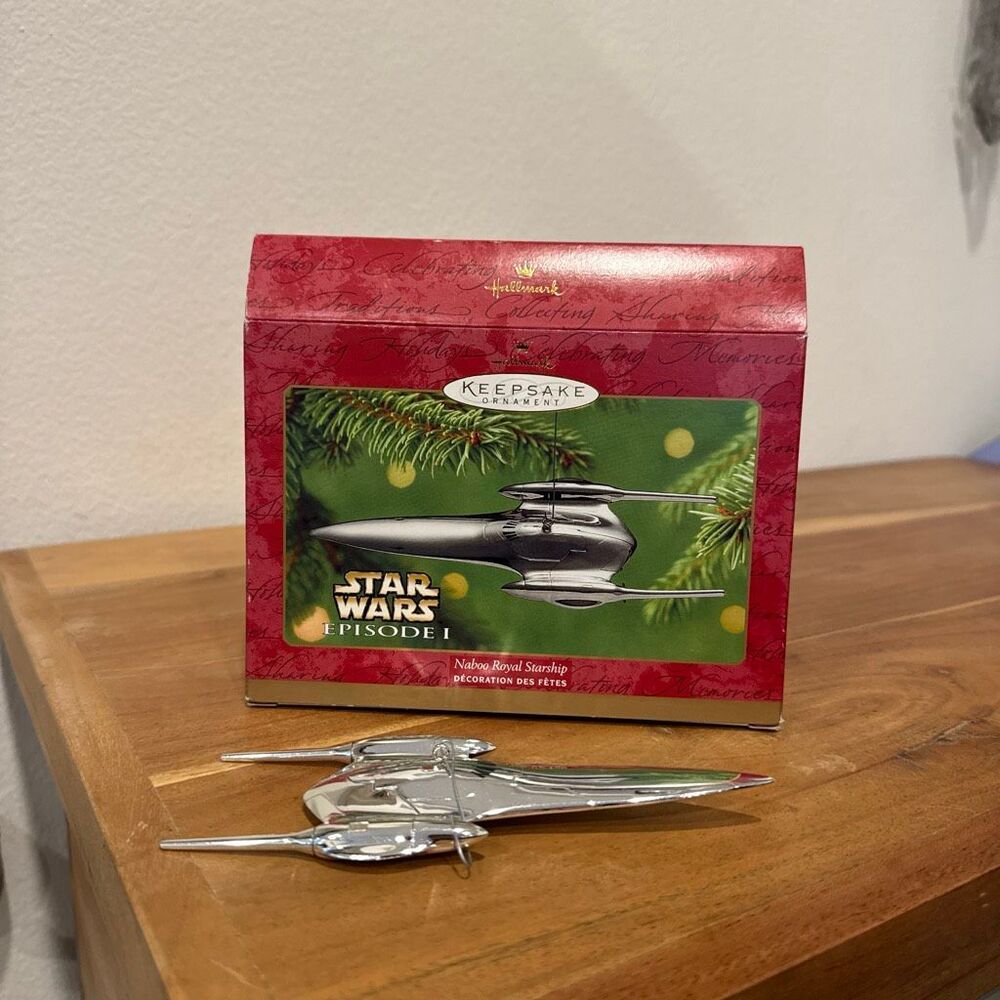 2001 Hallmark Star Wars Episode I Naboo Royal Starship Holiday Ornament
